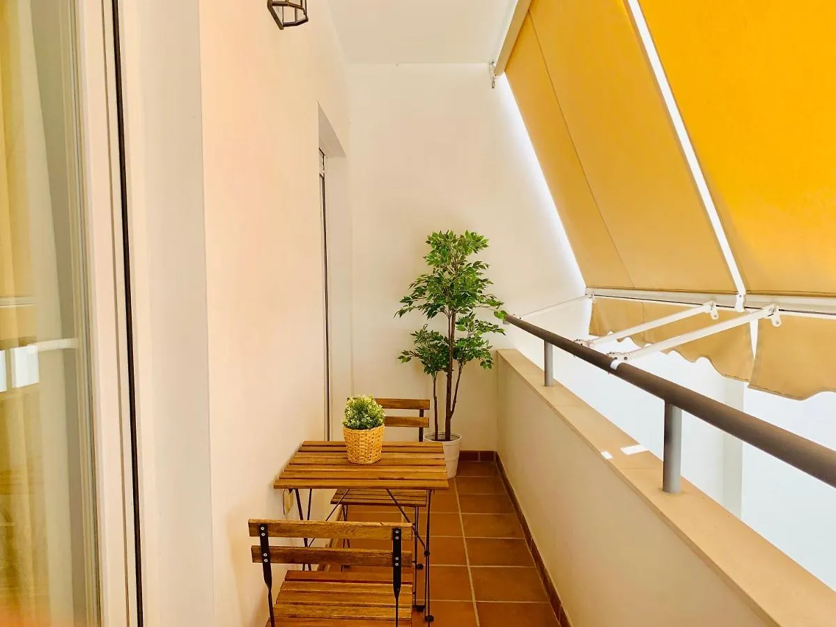 Apartment Homely Malaga Parras Con Terraza Interior Y Parking Privado Bajo Suplemento