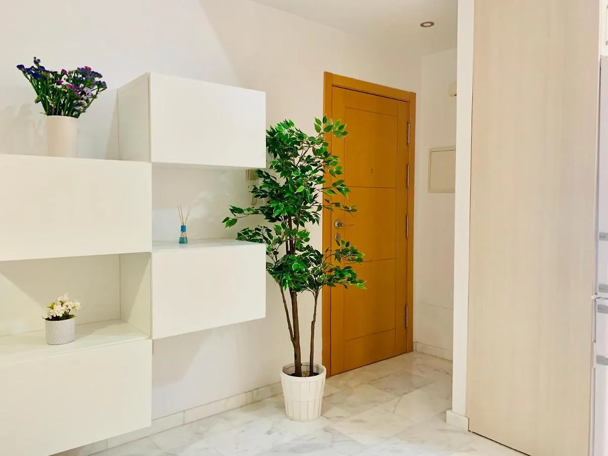 Homely Malaga Parras Con Terraza Interior Y Parking Privado Bajo Suplemento 0*,