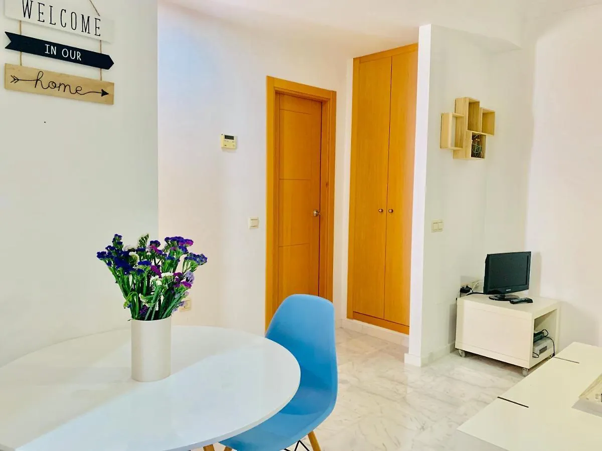 Homely Malaga Parras Con Terraza Interior Y Parking Privado Bajo Suplemento Spain